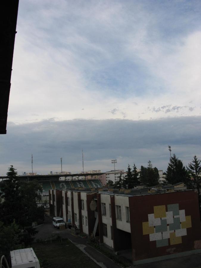 Двухкомнатная На Оболоне Apartment Kiev Bagian luar foto